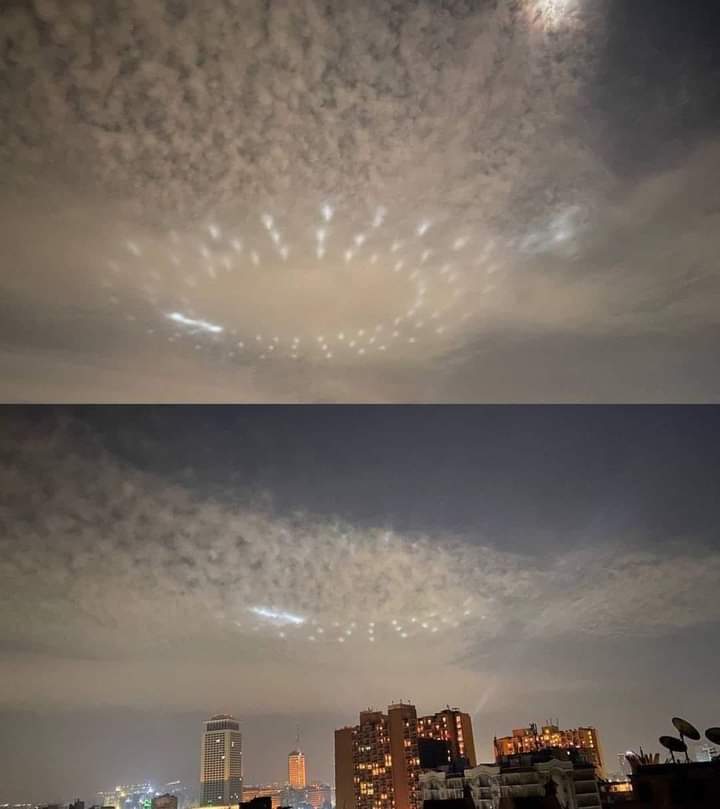 AquariusGate's tweet photo. ✨️Galactic Disclosure✨️
The First Creator has already given the signal for the Galactic Federation of Light to begin appearing in the skies of the world in large numbers. They can now interact openly with people of the world. Yes it's called galactic revelation. https://t.co/8kkbEyFKfD