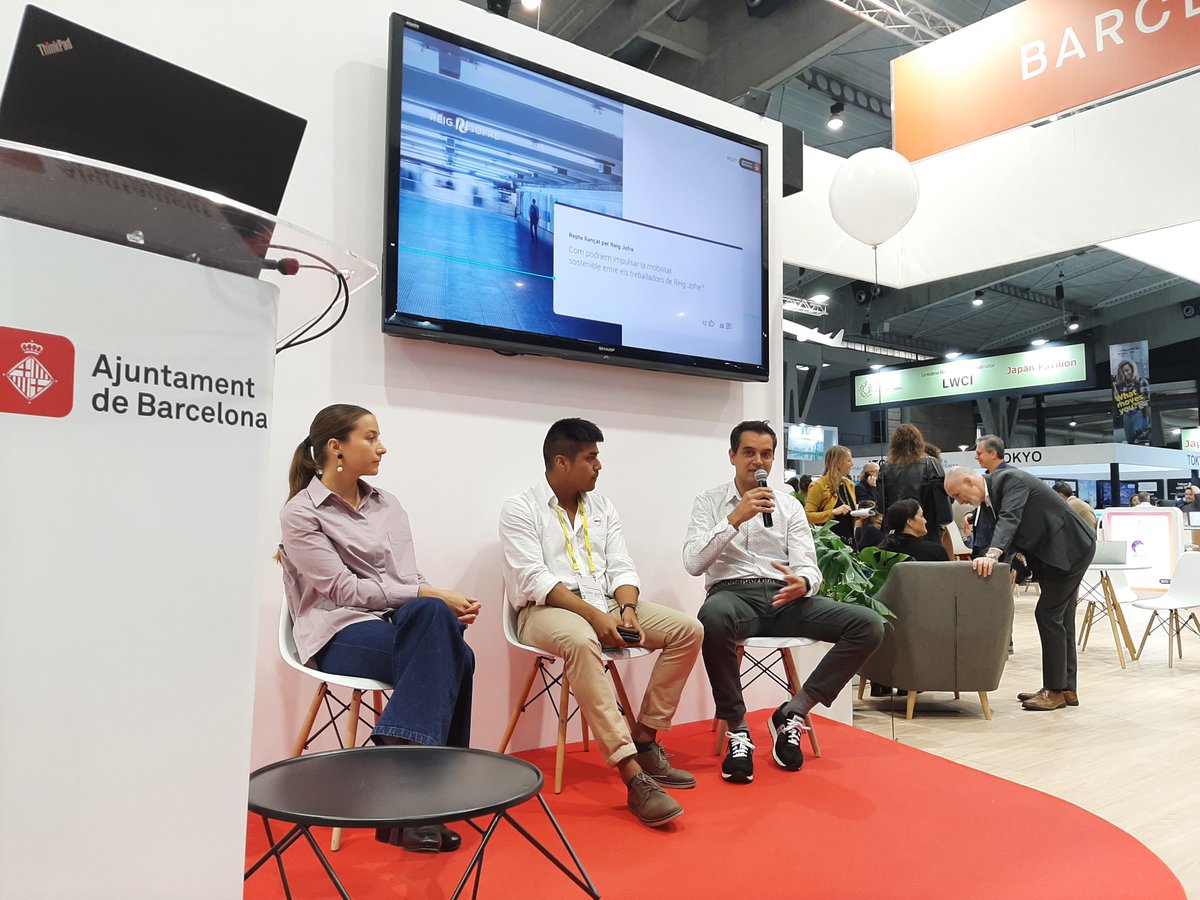 ReigJofre's tweet photo. @SmartCityexpo @barcelonactiva Nuestro Head of Purchasing and Corporate Projects, David Grau, ha presentado a las pymes y startups participantes el reto para conseguir una movilidad más sostenible de nuestros empleados.

#Connectio #SCEWC22 #ReigJofre https://t.co/ll6yRuvCP1