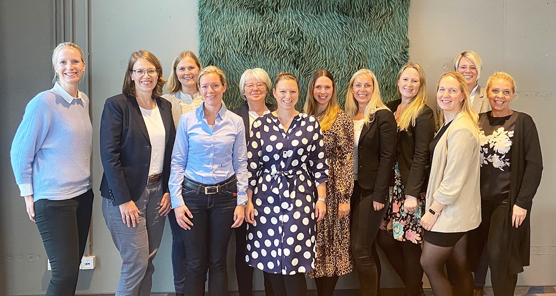 Die Frauen in unserer Sparkasse auf ihren individuellen Karrierewegen zu unterstützen, ist für uns ein Herzensthema. Umso mehr haben wir uns gefreut, dass wir 10 Kolleginnen zum Workshop „Die Karrierebremse im Kopf“ begrüßen durften: linkedin.com/feed/update/ur… @HanseBelt