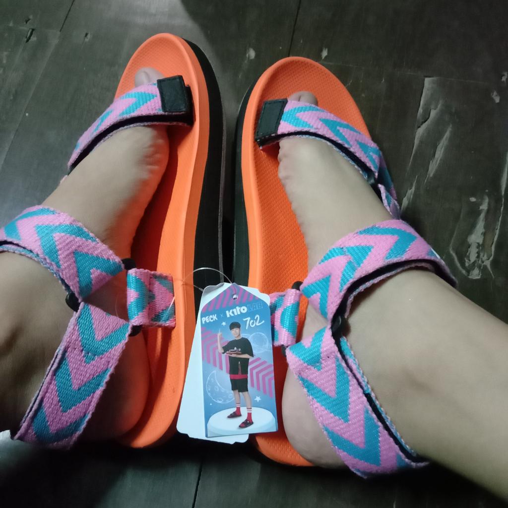 Av6aLwFnQ1h71hu's tweet photo. ยังใหม่กิ๊งอยู่เลยค่ะ ไม่กล้าใช้เลยกลัวเก่า
ค่ะะะ555^^
#PeckPaLitChoke 
#KitoxPeck
#เป๊กผลิตโชค https://t.co/GxmvTUT8n1