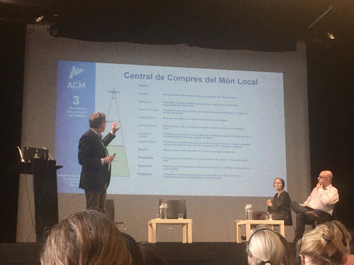 AMB_MetroGlobal's tweet photo. 🟢 Jornades #CompraPublicaResponsable #DDHH
👉 Organitzada ONGs i ens públics com @generalitat #FCG @bcn_ajuntament @ACMunicipis @diba @Lafede_cat @TMB_Barcelona #CooperacioAMB
👉 Un gran repte: El 20% de la compra està realizada per ens públics
▶️ https://t.co/l3x2NJF6hJ https://t.co/lPkei0ZPll