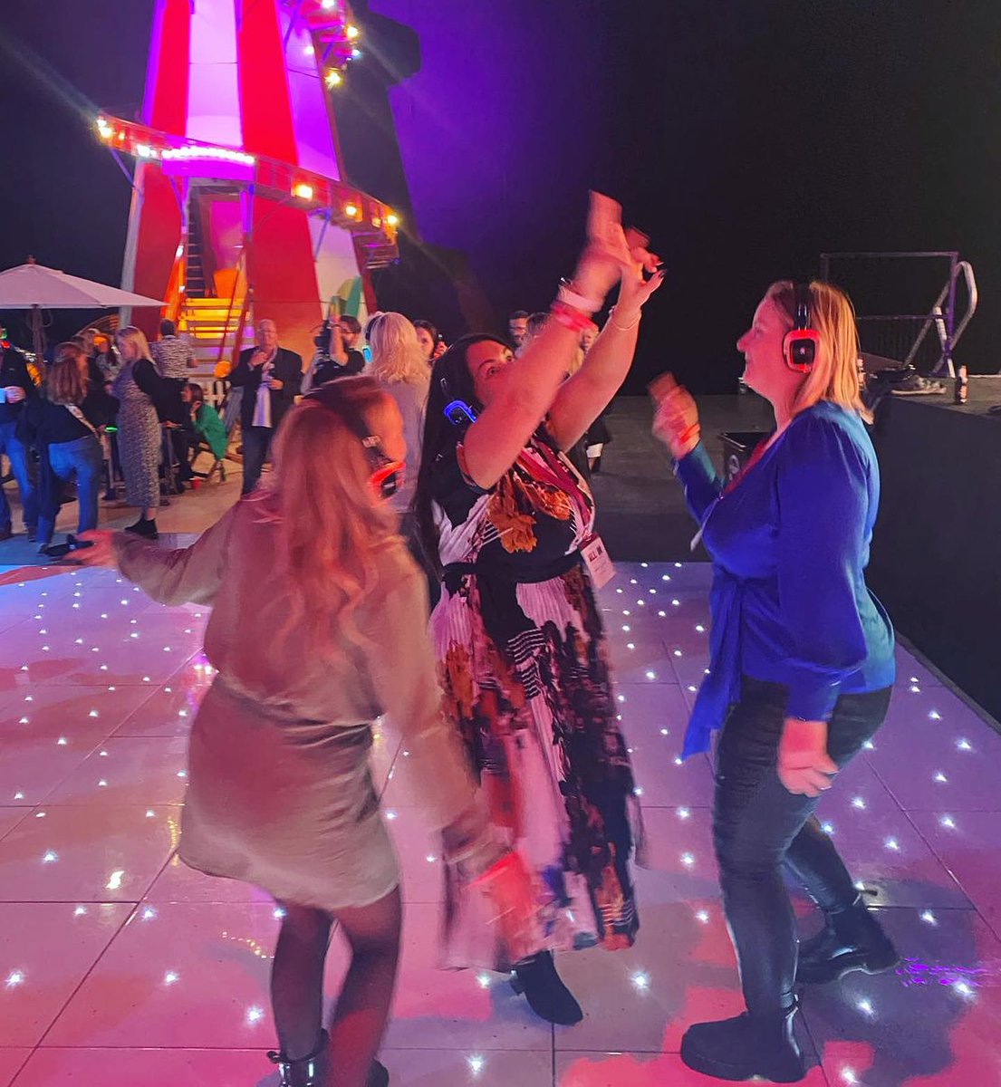 life_at_tc's tweet photo. Travel Counsellors Conference 2022, WE DID IT! 🥳🎉
What an incredible weekend we’ve had. After 3 years we were finally able to hold our annual conference once again. We came together with our TCs, Supplier partners &amp; Support teams from across the world to celebrate US! 👏✨ https://t.co/hXangkVxuq