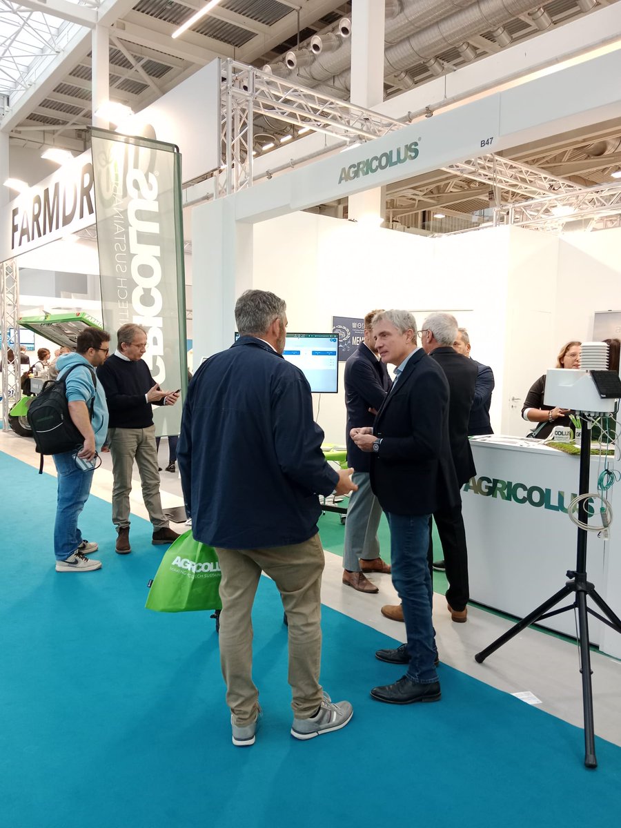 linkdapa's tweet photo. Last week @AgricolusSuite tooks part in @EimaInt, the most important event for agricultural machineries in Italy. #Linkdapa and the module developed for winter cereals were explained to visitors and farmers!

@EitFood @JohnDeere @UniofReading @UniHohenheim  
#precisionfarming https://t.co/qQ737iM77Y