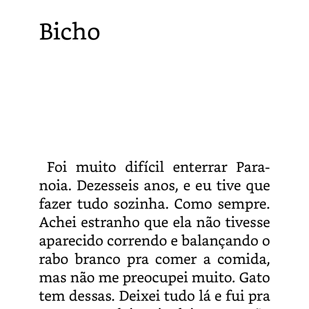 A última frase de cada capítulo desse livro só se completa com o título do capítulo seguinte. E o capítulo seguinte sempre gira em torno do título. E foi assim que não consegui parar de ler.

📚 "A extinção das abelhas", de <a href="/eincompreendida/">natalia borges polesso 🏳️‍🌈</a>