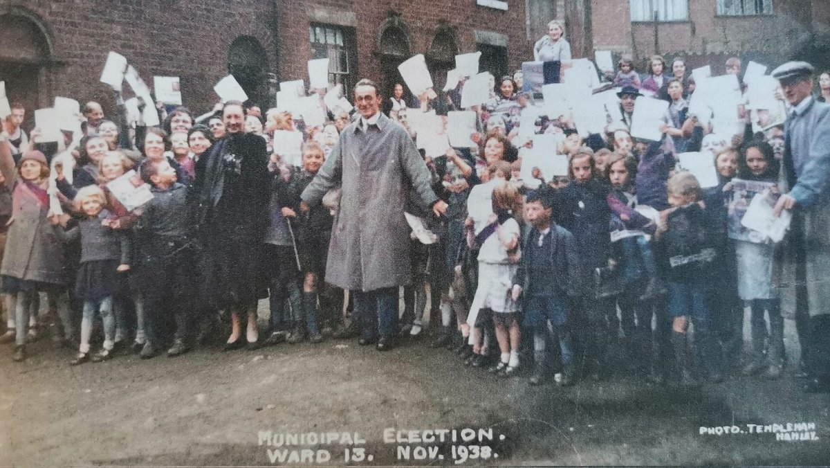 Dr Barnett Stross &amp; Olive Stross celebrate with local people in November 1938 following his election as councillor for Shelton, known as Ward 13, in the <a href="/SoTCityCouncil/">Stoke-on-Trent CC</a> elections. Due to his popularity in the area he was returned with a majority of 910 <a href="/LidiceLives/">Lidice Lives 81🌹🇬🇧🇨🇿</a> <a href="/alanjgerrard/">Alan Gerrard 🇪🇺🇬🇧🏴󠁧󠁢󠁥󠁮󠁧󠁿🇨🇿</a>