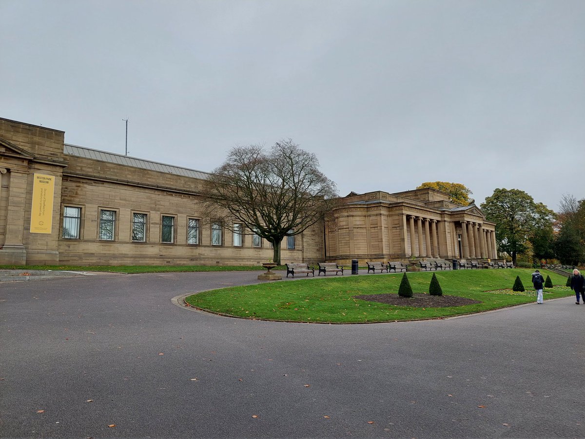 UniShefAH's tweet image. A fantastic talk from alumna Ruth Bean at Sheffield Museums on the value of transferable skills in museum roles #CityConnections22