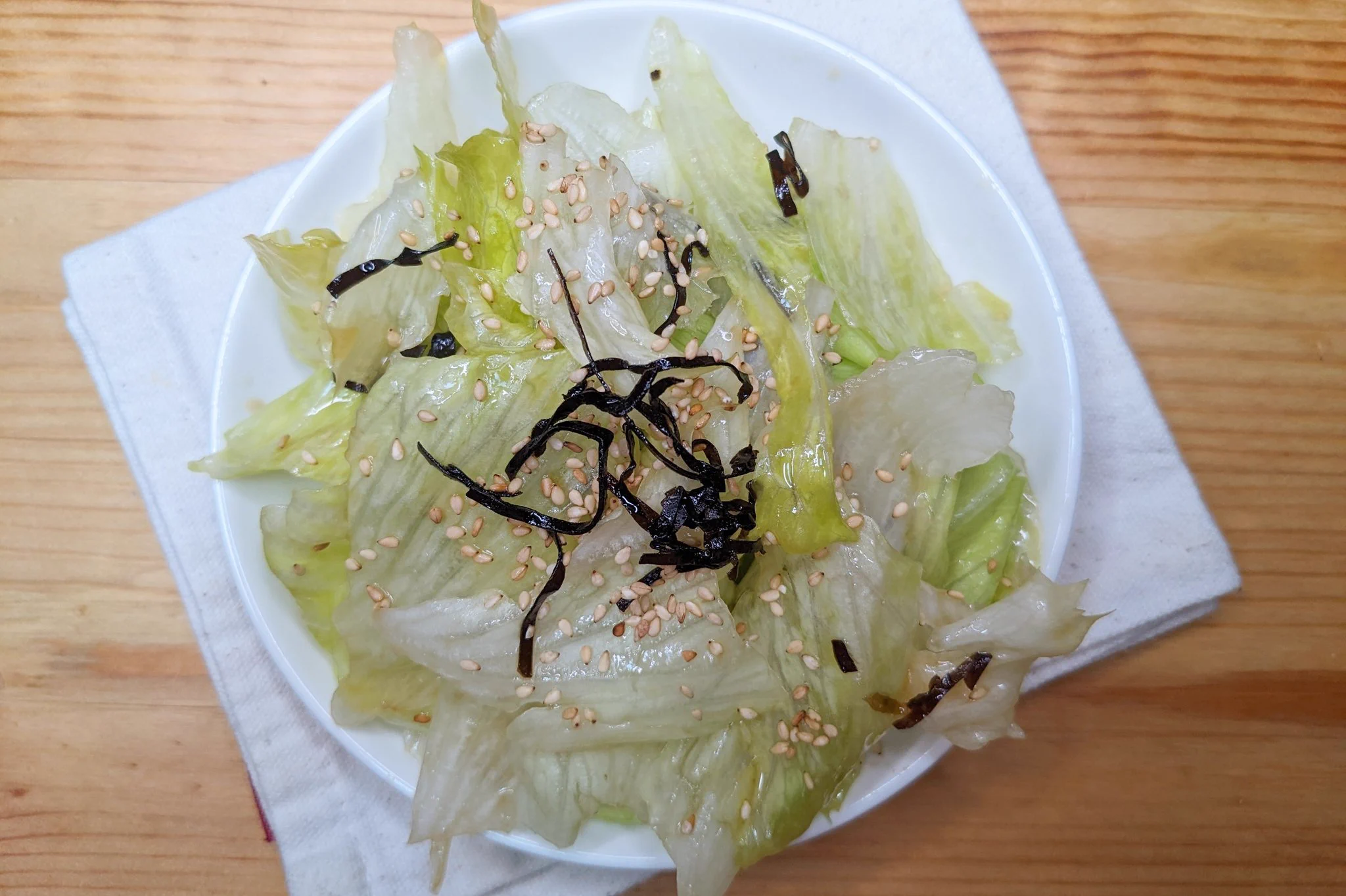 難しい工程が一切なくてすごくお手軽！びっくりしちゃうくらい簡単な「レタス」レシピ！