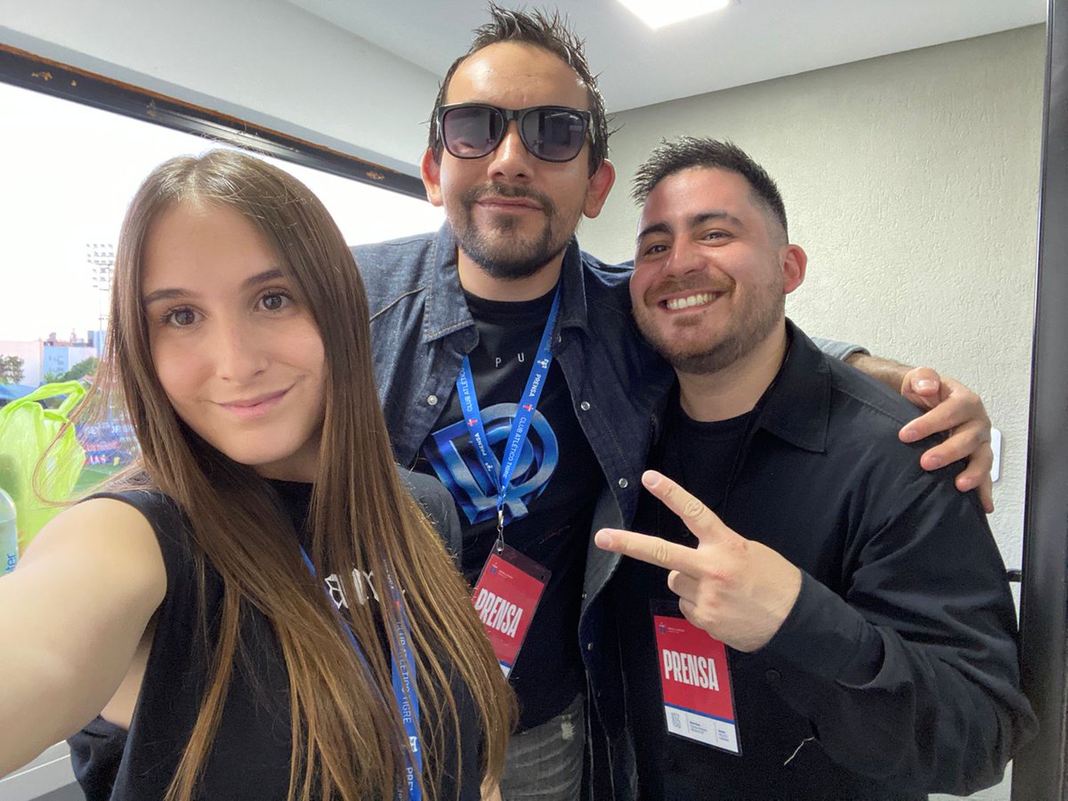 sosaom's tweet photo. Feliz cumpleaños @cifuentes_lucas que pases un gran día amigo!!!! 
Anda preparando esa parriiiii 
Te quiero guacho😀🍻 https://t.co/Ar2Zl1UKpw