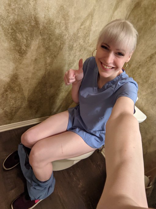 Watch Lianna Lawson's leaked NSFW photo on TwXstars