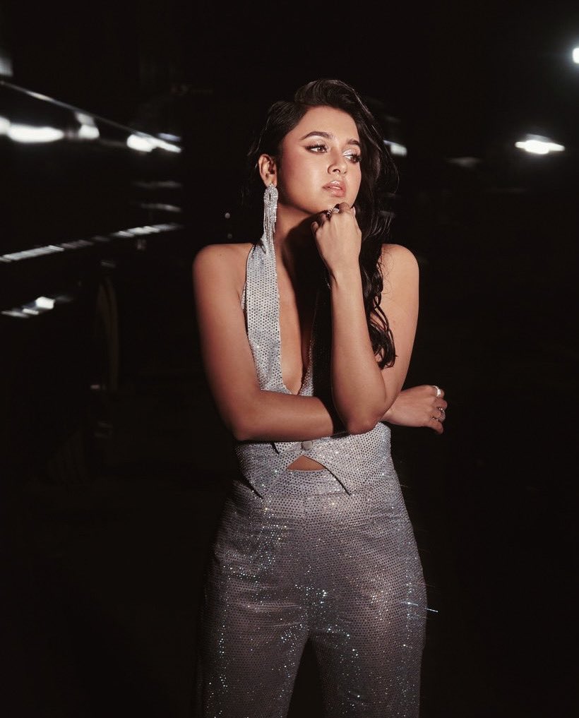 a_midriff's tweet photo. MAMA MIA <3 

#tejasswiprakash https://t.co/yIJmZ6qRXY