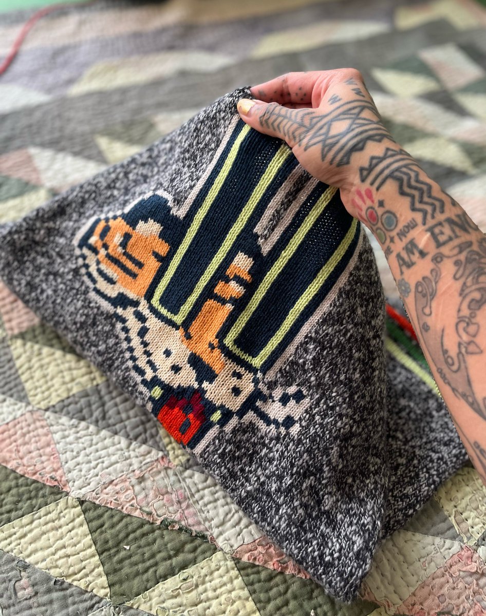 🐯hello yes this is tigerbob🐯things getting pretty real over here 👕🐯🧶 who’s ready to wear Tigerbob? <a href="/PanchoMiguelEth/">panchoMiguel</a> <a href="/agksys/">A.G.K</a> @Mitch37432490 <a href="/glypsie/">glypsie✨</a> @vsnrt <a href="/ryancarson/">Ryan Carson</a> <a href="/shuckworth/">shuckworth</a>  <a href="/nicholastaii/">HUAT</a> and so many more amazing holders!