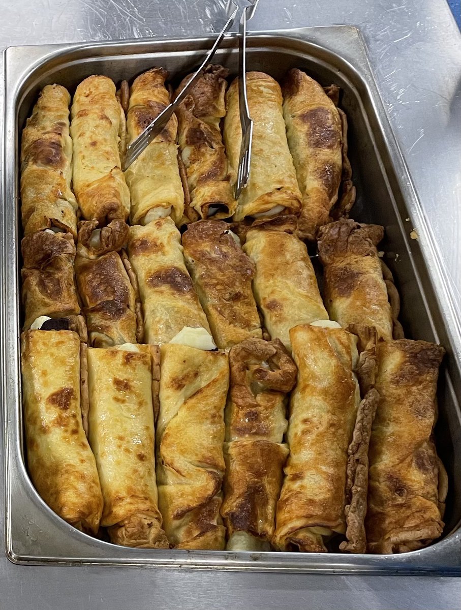 WycliffeKitchen's tweet photo. Today our children enjoyed homemade Yorkshire Pudding Wraps, a big hit with all 😋@WycliffePrimary @mellorscatering https://t.co/f39vmzYvSl