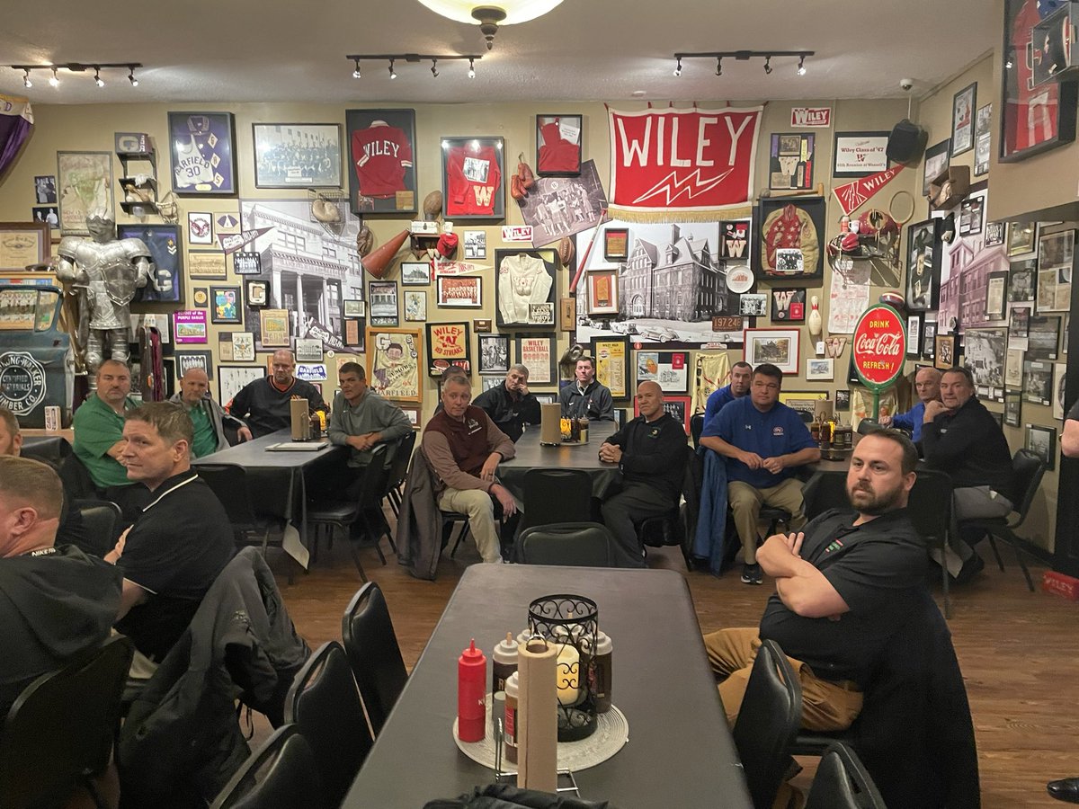 RickSemmler's tweet photo. Coaches and administrators from 16 teams involved in 2nd Annual Gobbler Games Shootout next Saturday meeting today at Rick’s Smokehouse in Terre Haute. https://t.co/yTGrs1CjGJ