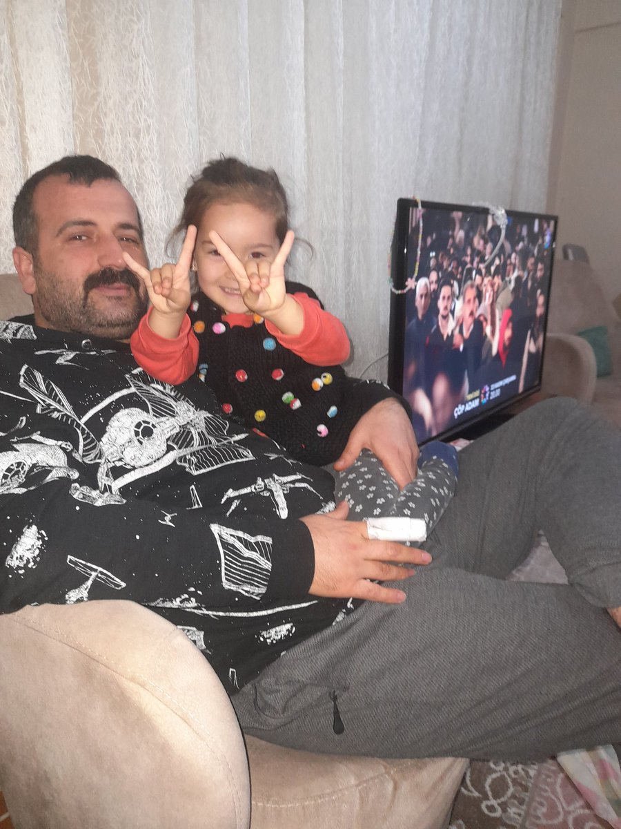 Mustafaozel01's tweet photo. Dişi KURT KÜÇÜK ASENAM BABAN SANA KURBAN OLSUN https://t.co/D6BBiZqLBc