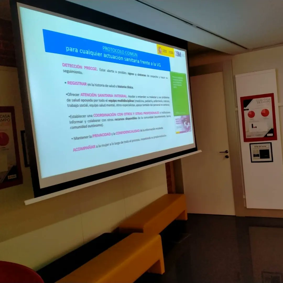 LegkiYakaru's tweet photo. Ahir i avui estem a Madrid a la trobada de bones práctiques lliures de Mutilació Genital Femenina treballant en estratègies i accions per portar a terme, compartint i disfrutant amb les companyes de professió.
#mgf @djaladiarra #buenaspracticas #redestatal https://t.co/v44LYbJKta