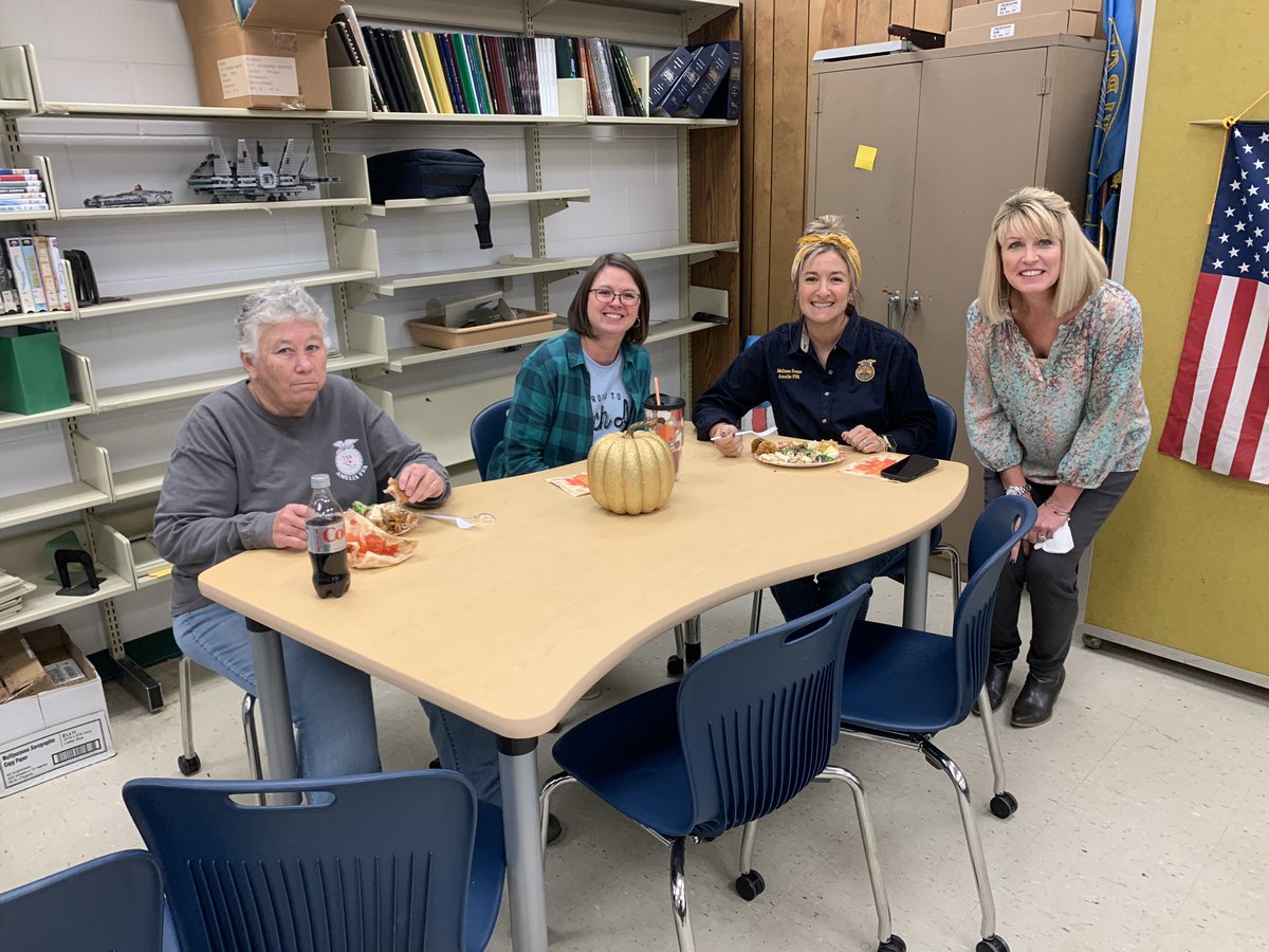 jpringstaff's tweet photo. One of my favorite things post-pandemic is the fellowship of staff luncheons especially near a holiday! 🦃 #RaidersRISE @KTJamsHamby https://t.co/aJu1yH5TDd