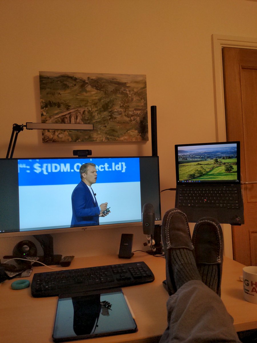 #sapteched is somehow not the same when you take part from home. How is the energy in the room for those that are there?