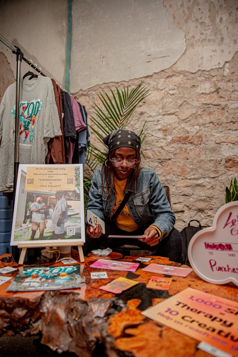 Brandon Boone ☄ tweet media