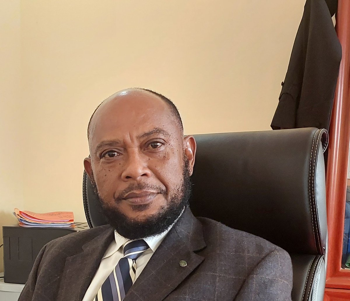 LamuOmarAhmed's tweet photo. Today the County Assembly approved the nomination for appointment of Amb. Ali Abbas as the County Secretary and Head of Public Service by @LamuCountyKe Governor @IssaTimamyHon in the Afternoon session. It's the Governor first public apppointment since re-elected. https://t.co/rYeFsVimbG
