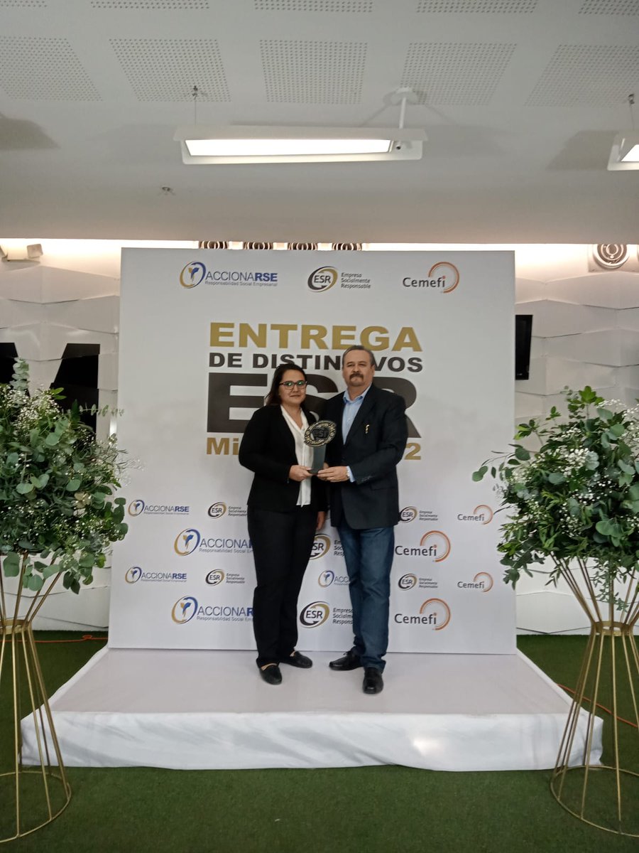 NewTecLabMX's tweet photo. NewTecLab, Empresa Socialmente Responsable.

#newteclab #hacemosquimicacontigo #laboratorio https://t.co/ESHMxuYWHG
