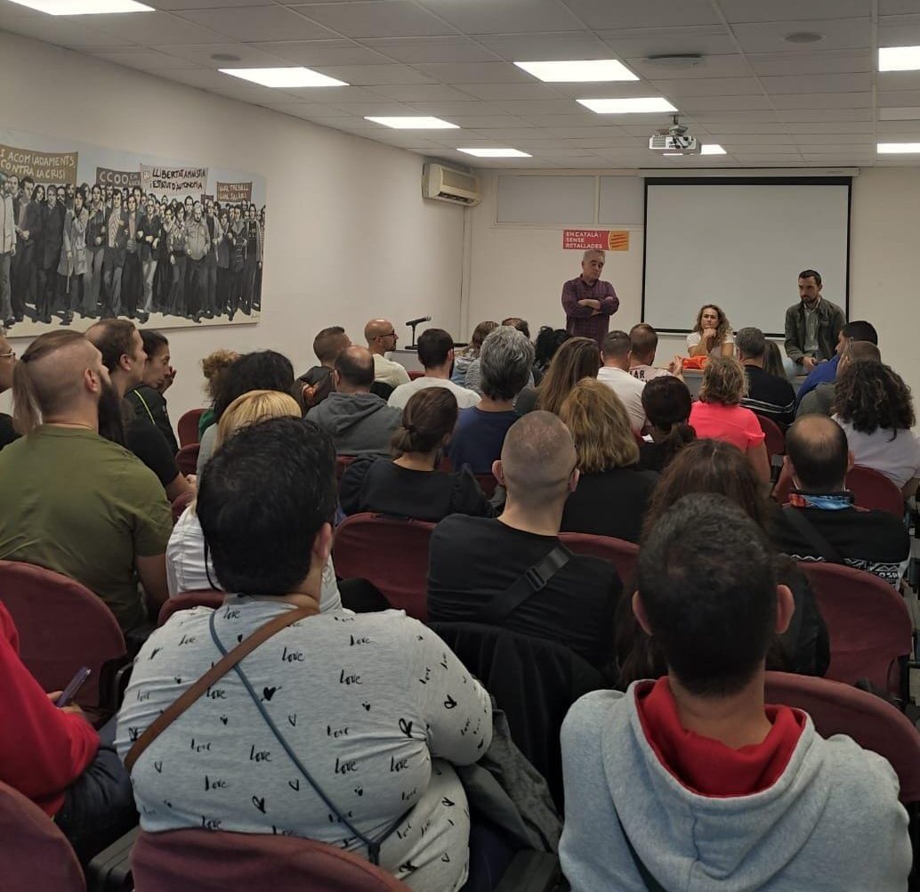 ccoo_fsc_cat's tweet photo. Els treballadors i treballadores de les instal·lacions esportives de Catalunya no poden acceptar perdre poder adquisitiu. Per això s'organitzen i lluiten.

#SalariOConflicte https://t.co/GgsyP11FJe