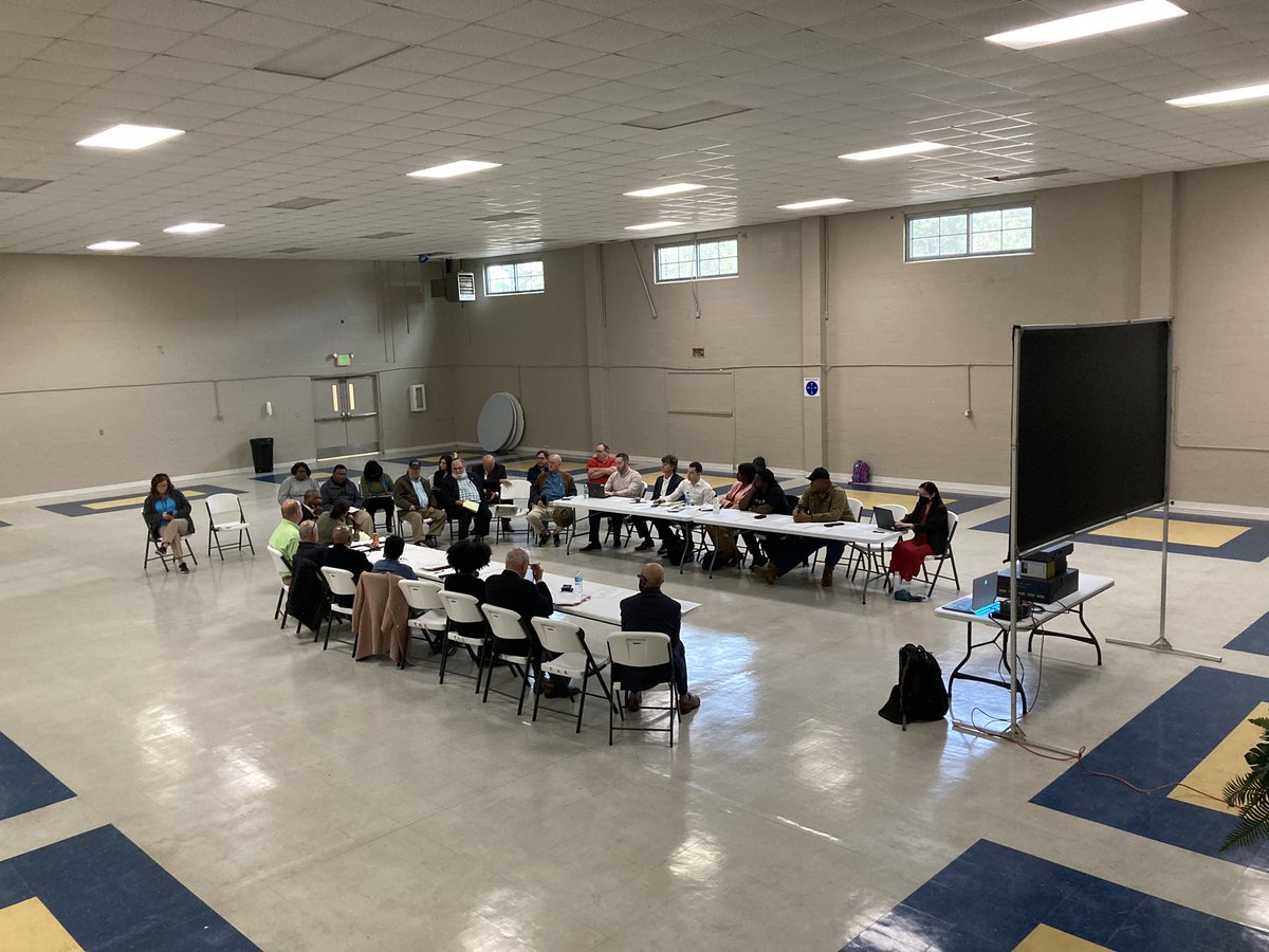 This morning @RD_Alabama State Director Nivory Gordon and staff are attending a collaborative session with @EPA, ADEM, and community leaders in Boligee, Alabama to discuss water issues in Greene County. Partnerships like these help us to better serve rural Alabama!