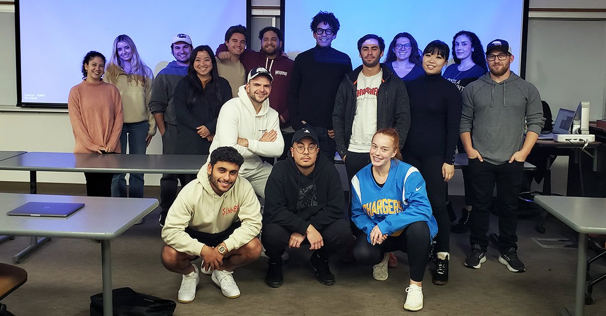 LMUCBA's tweet photo. Aaron Walton, CEO &amp; founder of @WaltonIsaacson, spoke to MBA students in Albaro Ibarra's “Advertising &amp; Promotion Management” class about his professional journey, including his first job at @pepsi, working with legends like JAY-Z and starting his own ad agency. #LMUCBA #LMUMBA https://t.co/kBX79qHdBs