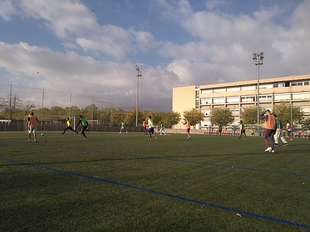 cfa_nou_girona's tweet photo. Avui hem celebrat la primera jornada esportiva d'aquest curs, al camp de futbol de Can Gibert del Pla. Amb la novetat que l'hem compartit amb el CFA Les Bernardes de Salt. Un matí de bon joc, companyonia i molts gols! @Cfalesbernardes @girona_cat https://t.co/9nV0vqoZS3