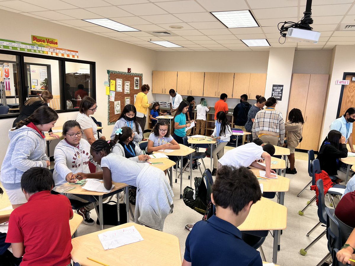 Laura_Manning13's tweet photo. 5th grade is combining classes to review decimals this morning. I’m loving the collaboration between these two classes! @EPEBobcats #CCPSStrong https://t.co/roL7uoeNpx