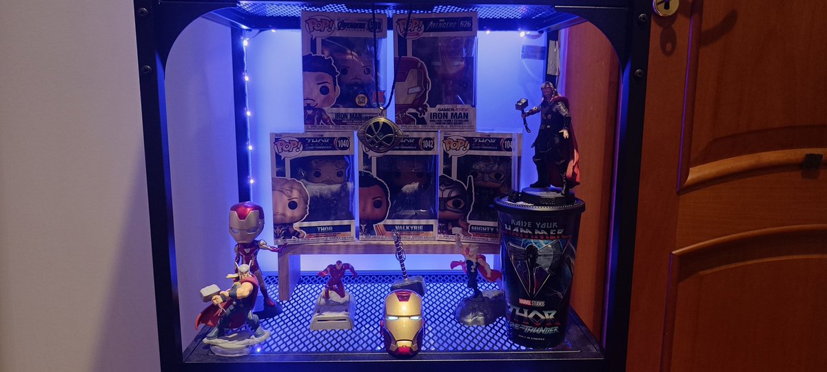 Da GameStop c'è il Black Friday sui funko....potevo farmi scappare  Thor e Jane? Ovvio che no 💸💸 #marvel #ThorLoveAndThunder