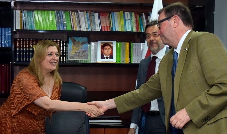 El día de hoy recibí en audiencia a la Misión Exploratoria de la Unión Europea, con el objetivo de mantener una reunión técnica y ver la posibilidad de desplegar una misión de observación electoral para las elecciones generales del 2023.