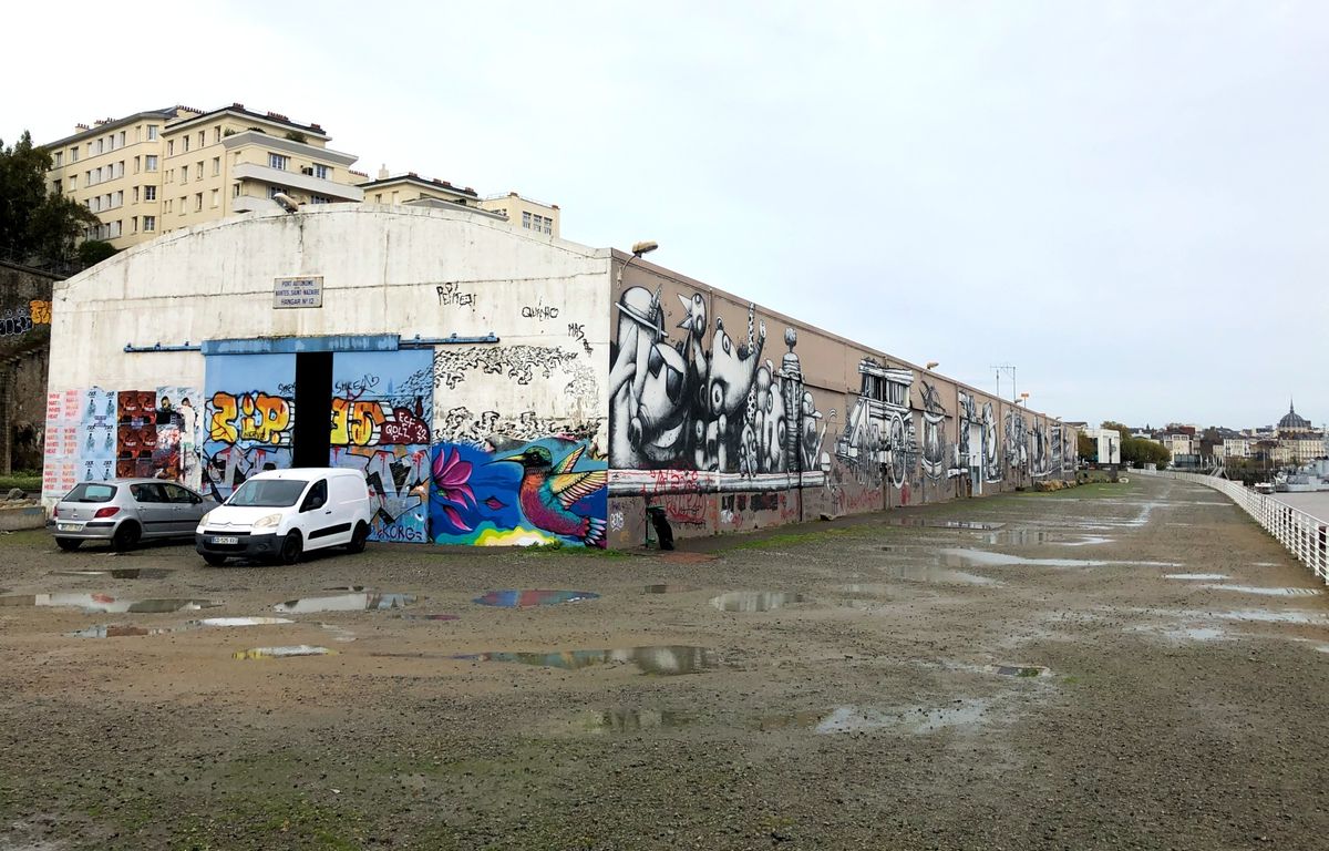 20minutesnantes's tweet photo. Nantes : Quelle activité va remplacer le Hangar 12 en bord de Loire ? https://t.co/o63EqfcqkT via @20minutesnantes https://t.co/6nWGbln0Kl