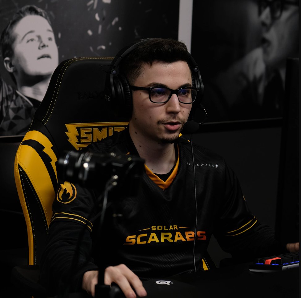 Smite2Esports's tweet photo. 🚨 ROSTER ALERT 🚨

⚡ @SPLKings part ways w/ @Netrioid.
⚡ @xJarcor moves to ADC for Kings.
⚡ @oBoronic leaves @SPLScarabs.
⚡ Netrioid goes to ADC for Scarabs.
⚡ @SnoopyMans goes to mid for Scarabs.
⚡ Scarabs pick up a new coach, Blast.

All new rosters play this weekend! https://t.co/8joaSujnjp