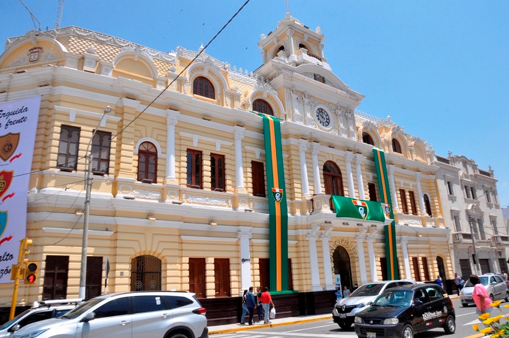 mpchoficial's tweet photo. #ChiclayoRenace
🏫🎊¡FELIZ ANIVERSARIO I.E. MANUEL PARDO!

📌La Municipalidad Provincial de Chiclayo saluda a la Institución Educativa Manuel Pardo en el marco de su aniversario °74.

#MPCH #Chiclayo #ManuelPardo #Aniversario https://t.co/EE0ju4kau1