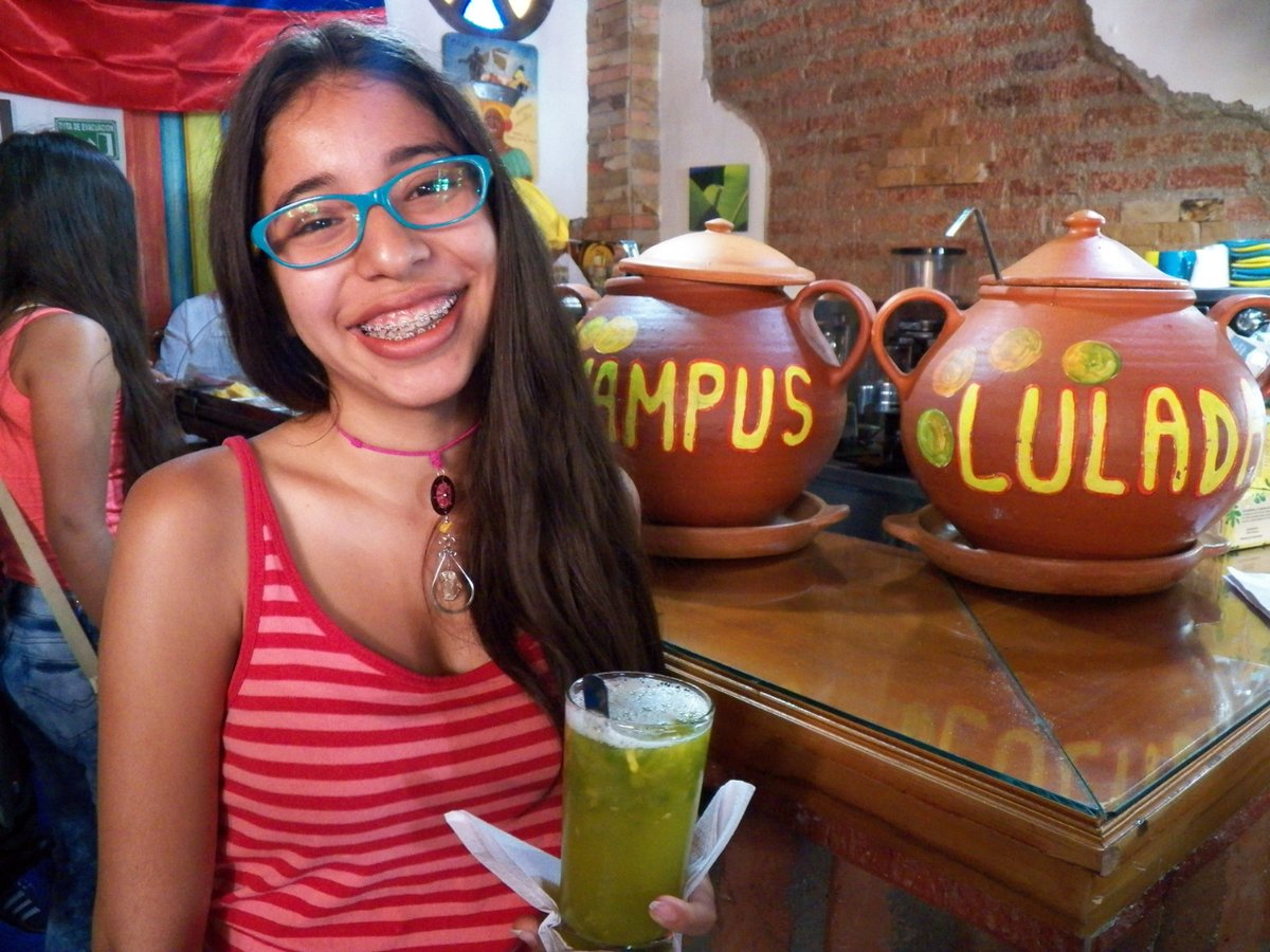 calibacana's tweet photo. 💚¿Champús o Lulada? ¿Cuál le ofrecerias a alguien para enamorarlo de Cali? No sé vos, pero nosotros nos hemos vuelto especialista en luladas🥰 https://t.co/7yLcziONb2