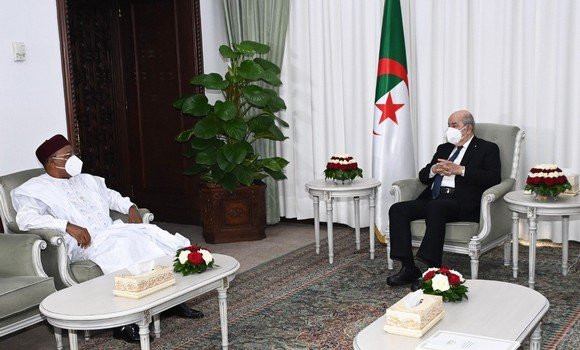 President Abdelmadjid #Tebboune received Wednesday in Algiers Chair of the High-level Panel on Security and Development in the Sahel, previous President of the Republic of Niger, Mahamadou #Issoufou.