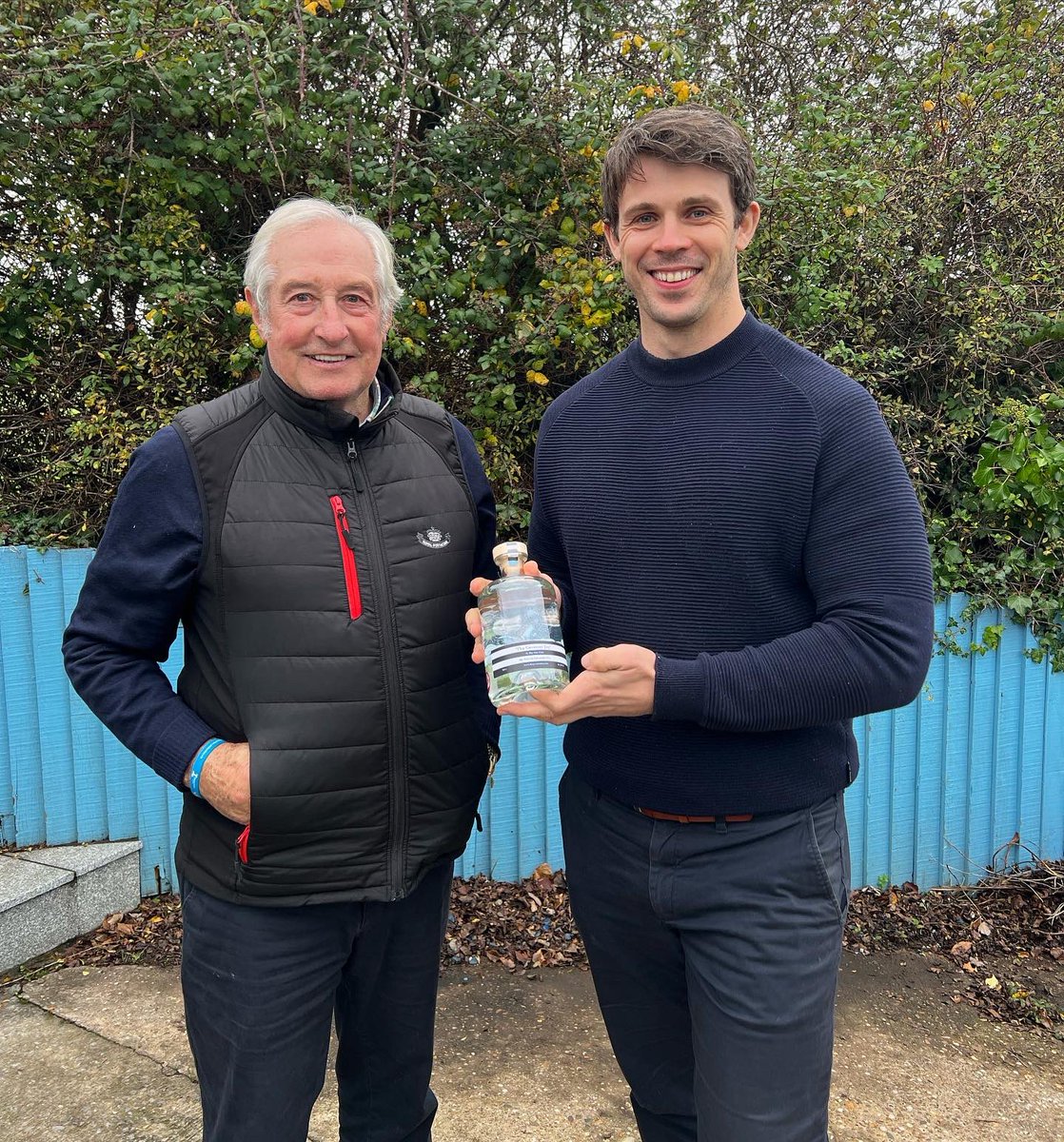 owaingwynedd's tweet photo. Sir Gareth Edwards gin!! 

Great day chatting about ‘the greatest try ever’ with the greatest player! 

Diolch @GowerGinCompany @TheGreatestTry for the welcome. A superb gin to cememorate ‘that try’ 50 years on! 

Yr hanes ar @HenoS4C @S4C yn fuan.

#garethedwards  #gin #gintonic https://t.co/efFRcDY72e