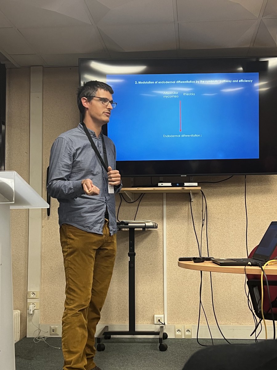 LIPME_Toulouse's tweet photo. Thrilled to interact with the french plant-microbe symbiosis community at the annual @symbiphyt network meeting, powered by @INRAE_DPT_SPE. Three days of exciting talks @INRAE_BFC_Dijon - live now @GuilhemReyt @LIPME_Toulouse #LIPME_SMS via @Matt_Ben_ https://t.co/MgDyGFeroU