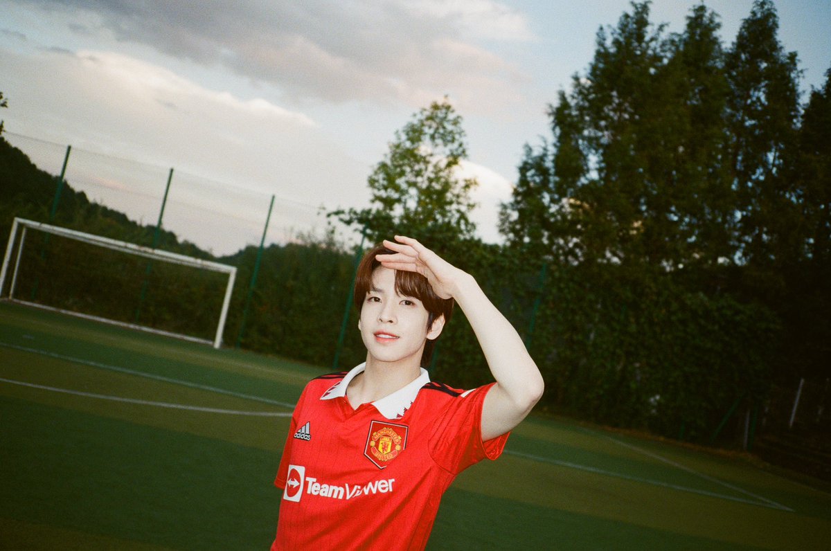 <a href="/CRAVITY_twt/">CRAVITY</a> 22.11.16||[تحديث الين] 

الهدف الذي سيدخل قلبكم ببطئ ~ 
⚽️❤️🥰

<a href="/CRAVITYstarship/">CRAVITY OFFICIAL</a> <a href="/CRAVITY_twt/">CRAVITY</a> 
#CRAVITY
_🤡