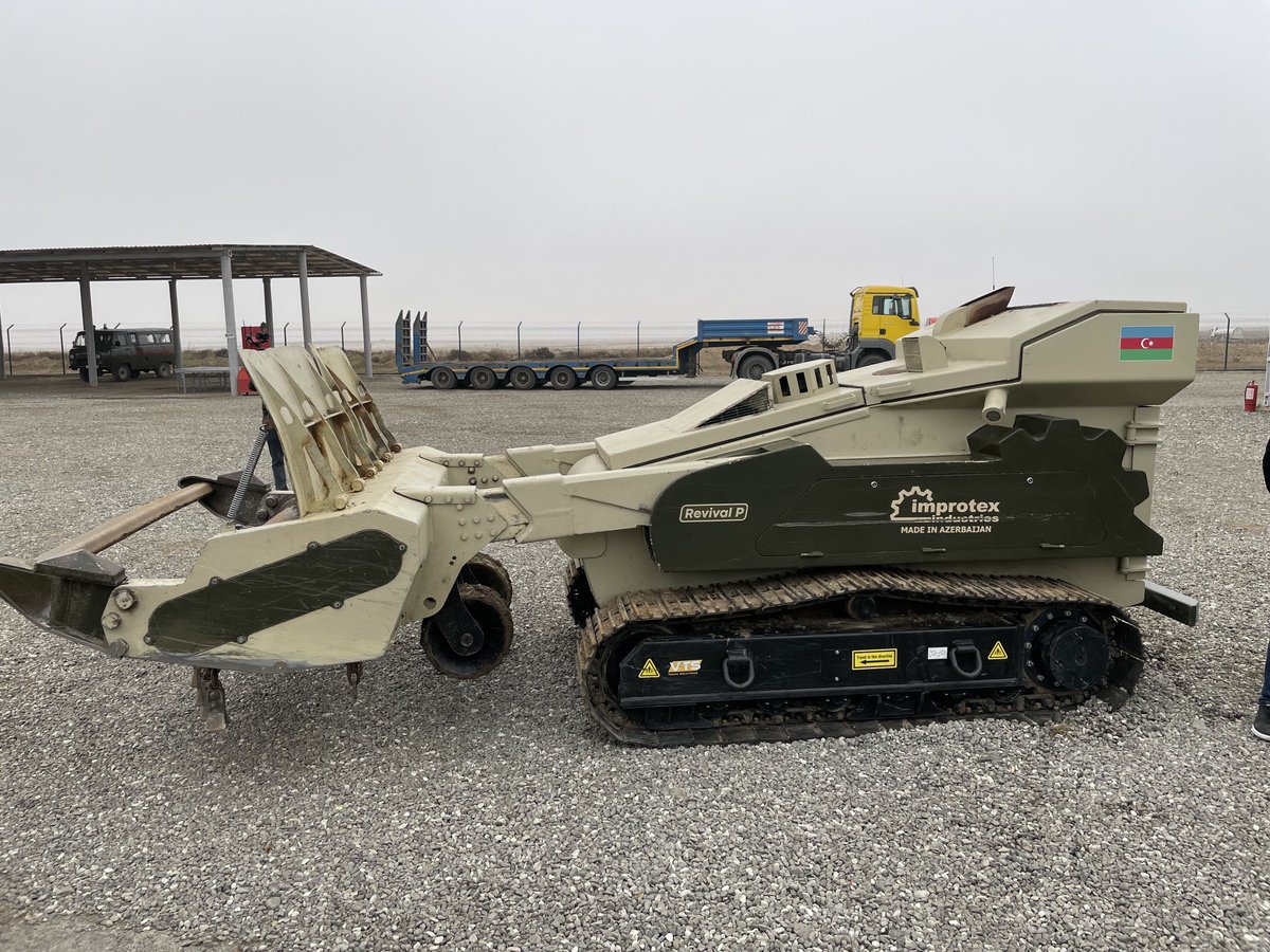 Minatəmizləmə əməliyyatlarını öz gözlərimlə görmək maraqlıdır. Qürur duyuram ki, 🇬🇧-ın maliyyə dəstəyi və təcrübəsi ilə QHT və şirkətlər Böyük Qayıdışa dəstək göstərməyə davam edir.