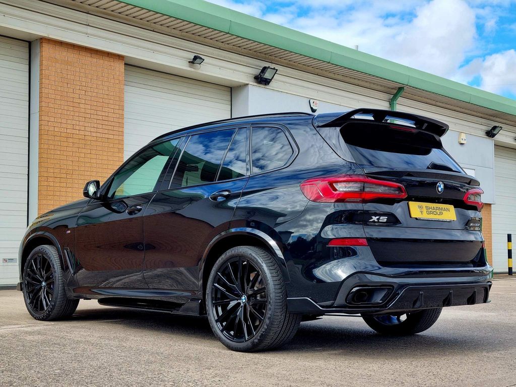 SharmanGroup's tweet photo. BMW X5 3.0 30d M Sport Auto xDrive (s/s) 5dr
----------------------------------------------------------------------
SKY LOUNGE+22"ALLOYS+HUGE SPEC
----------------------------------------------------------------------
https://t.co/2Q9LLGcwv1 https://t.co/r9jIWFyLNw