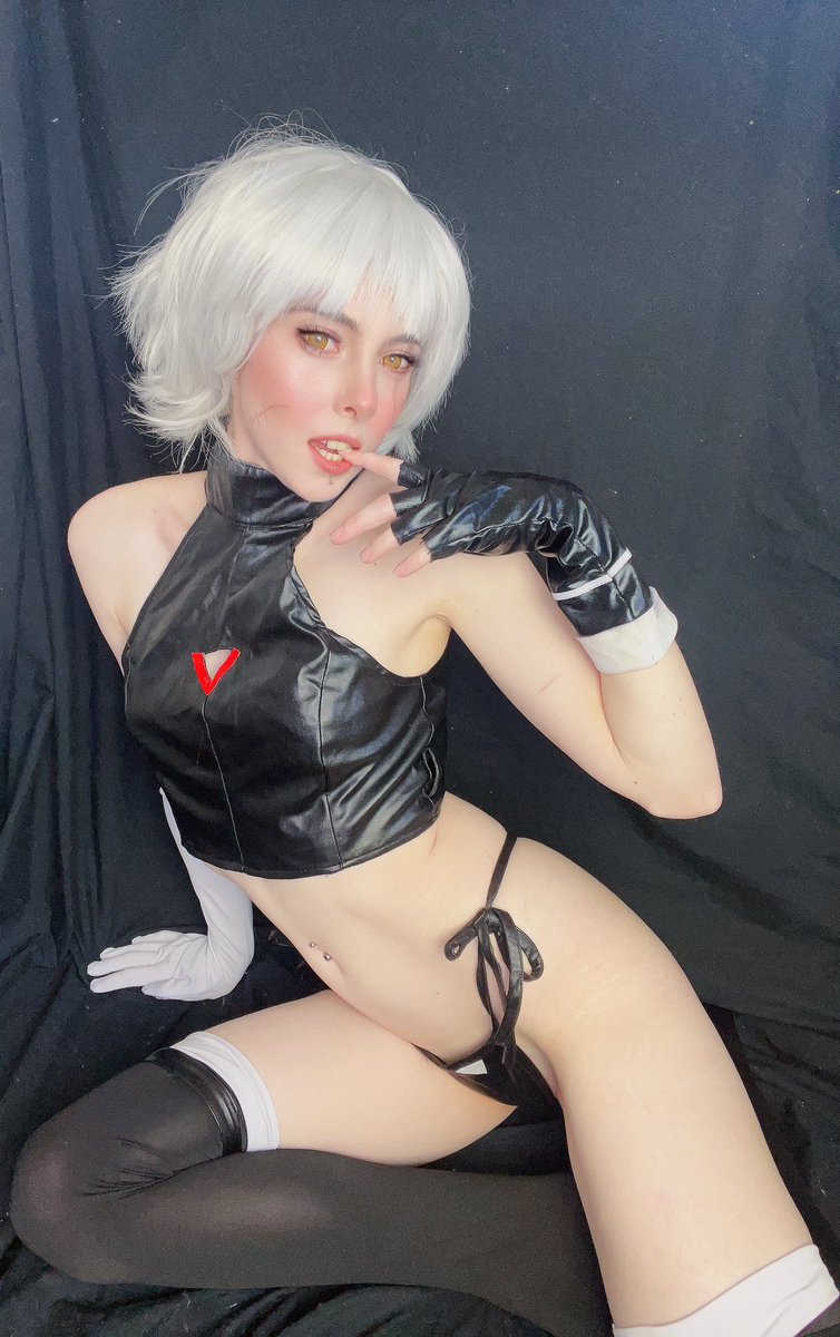 Himeko261's tweet photo. Dropping my favourite Assassin class Villain over on Onlyfans this week~ make sure you’re subscribing! It’s going to be a killer week 🔪 🩸 #FateGO #FateGrandOrder #cosplay #lewd #nsfw #onlyfanspromo #villian #assassinclass https://t.co/hJ5f2EXSBI