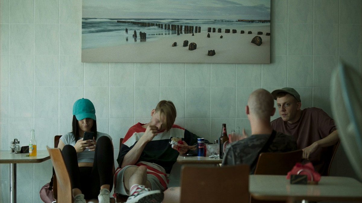 Bread and Salt: nós e os outros - c7nema.net/critica/item/1…~

#c7nema