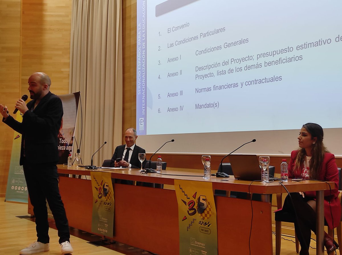 sepiegob's tweet photo. Jornada de apoyo inicial para Asociaciones de Cooperación (KA220) 2022. 

🔹 El convenio de subvención de las Asociaciones de Cooperación (KA220).
Alejandro Florentino López , jefe de servicio de KA1 y KA2, Unidad de FP. https://t.co/8G8zdX7zHm