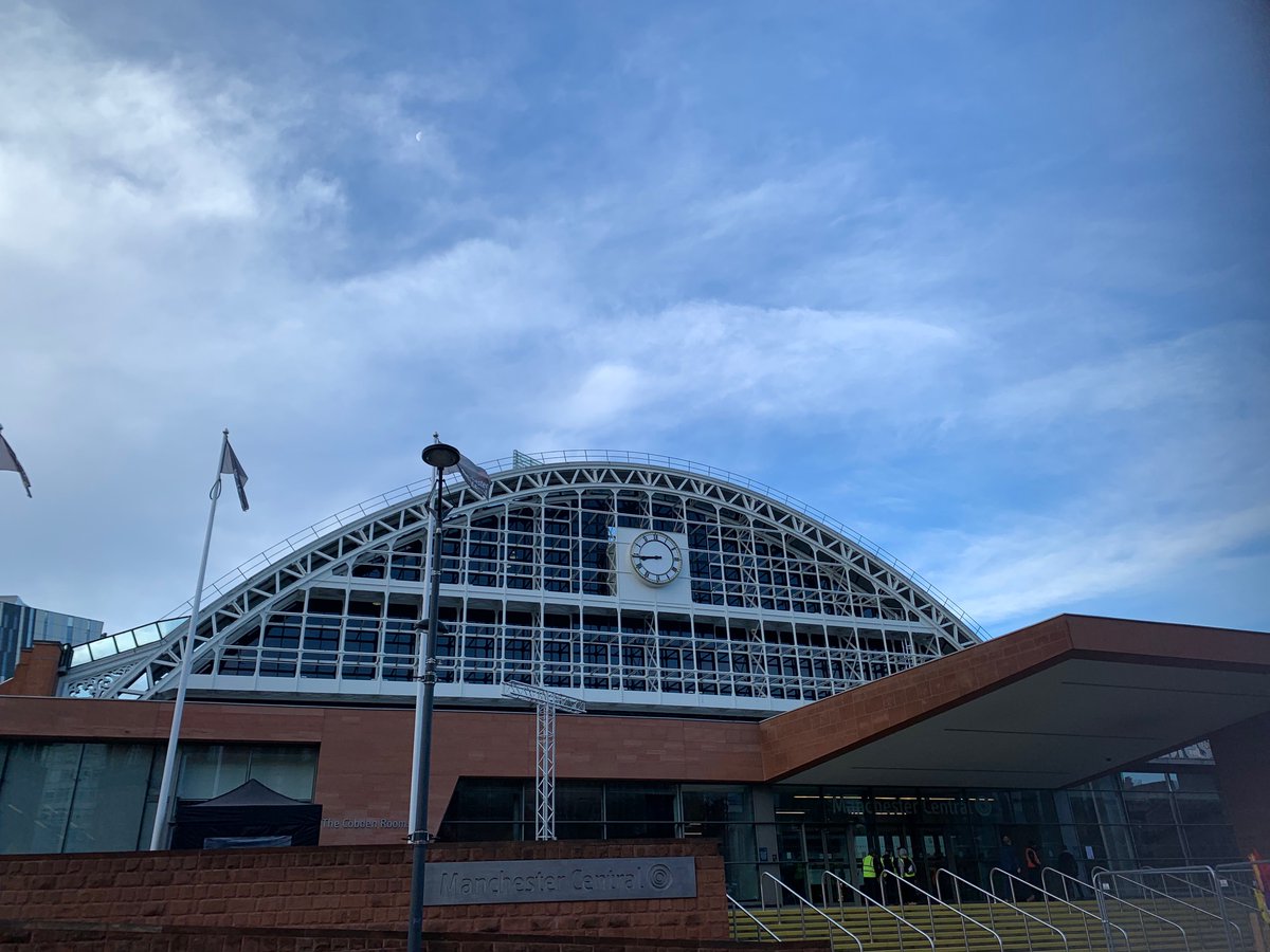 valirxplc's tweet photo. We have arrived in Manchester for Biotech Outsourcing Strategies!

We're looking forward to meeting fellow experts, sharing our experiences and building new partnerships.

ValiRx CEO @DillySuzy is chairing the Technical Operations module at 1.30pm.

#BOSMCR2022 #Bio2Business https://t.co/v18WjfKkD8