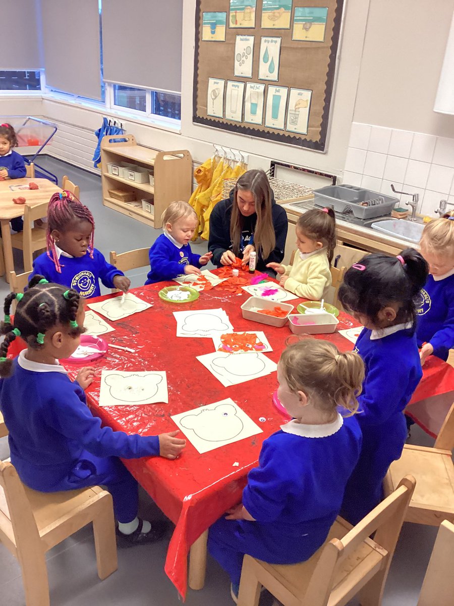 Nurserystm1's tweet photo. We practised our gluing and sticking skills and made a bear collage #STMead #STMeyfs #STMphysicaldevelopment https://t.co/rXOSfn71Is