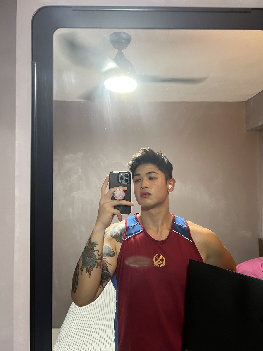 DJ t1ght tweet media