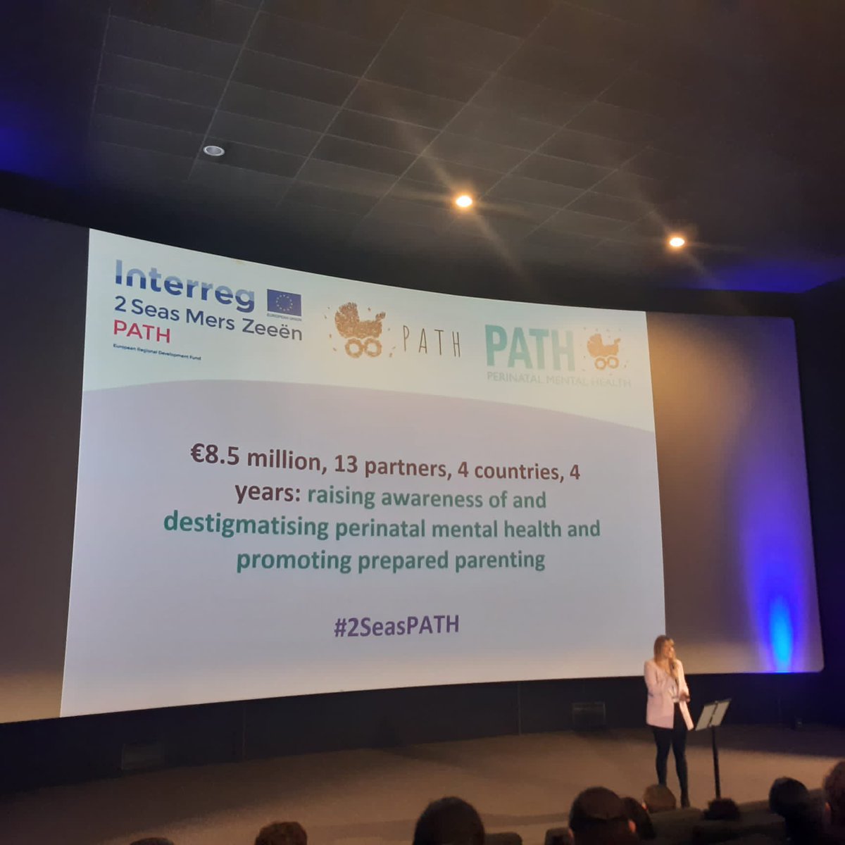 SanteM_EPSMlmCC's tweet photo. Conférence finale du projet européen Path dont le CCOMS est partenaire à Anvers sur la #santémentale périnatale. Introduction par S McGannan et presentation par le Dr A Grégoire, Président de l'Alliance mondiale pour la #santémentale maternelle #2SeasPATH https://t.co/32nztaAaxw