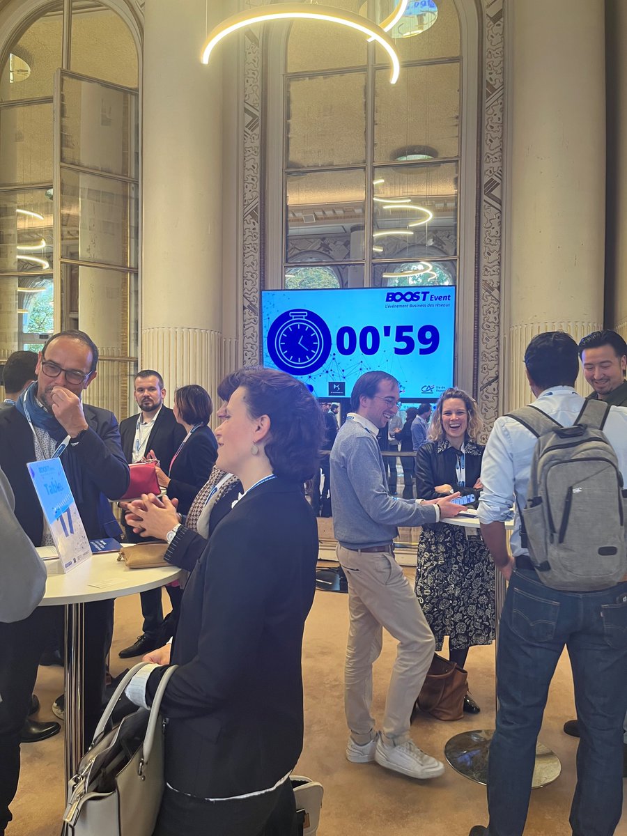 CCI_78's tweet photo. #BoostEvent, l'événement business des réseaux 
@CCI_Paris_IdF
 en images ⬇️
Merci à tous nos intervenants d'avoir animé cette matinée 🎙️
Merci à toutes nos entreprises participantes de s'être déplacées !
Un beau moment d'échange et de convivialité 🍸 https://t.co/ktVXG1wIpM