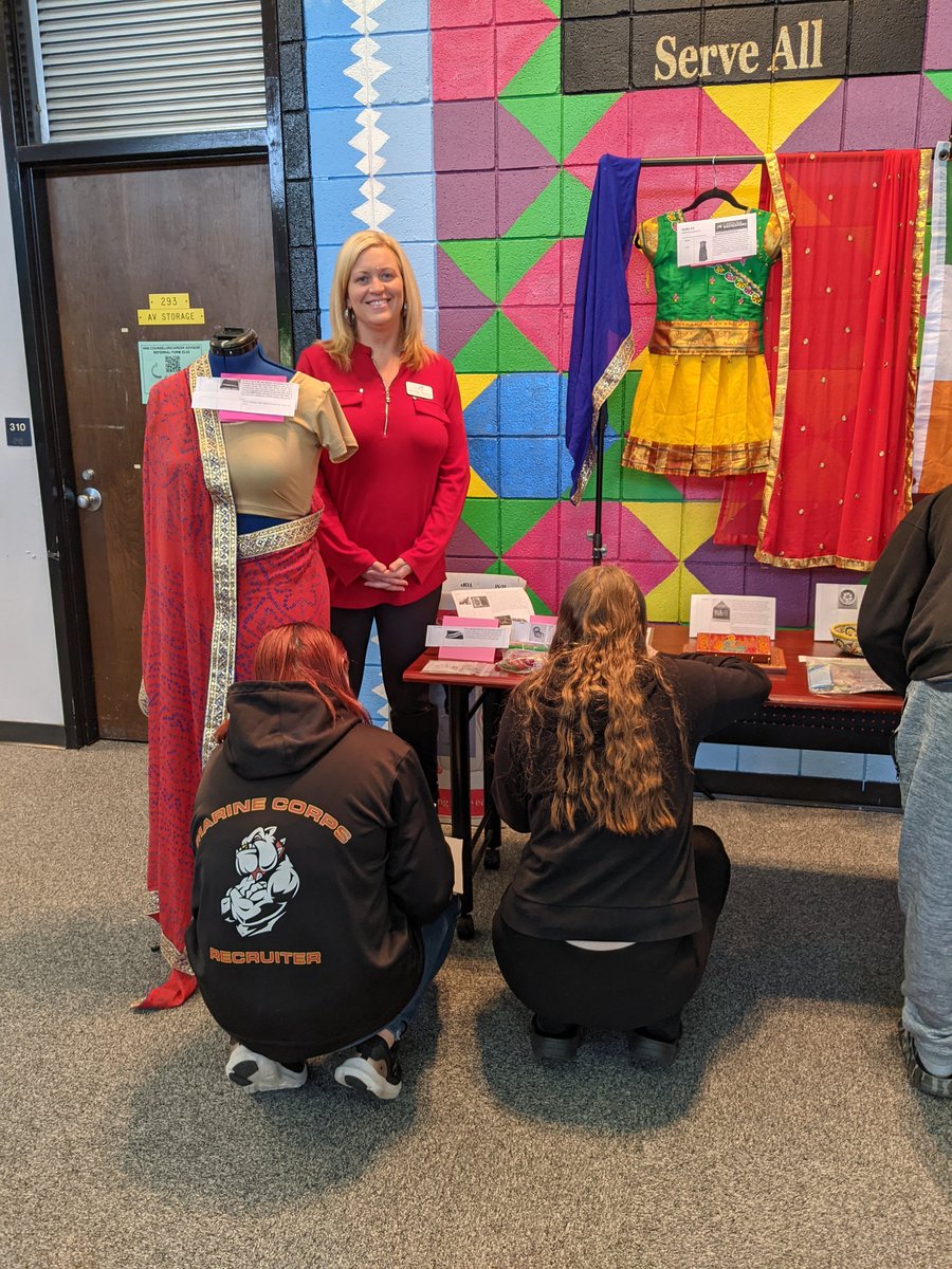 Nesbitk14's tweet photo. HHS is celebrating World Culture Day with Tiffany Parks a District Learning System Coach. Mrs. Parks has artifacts from India,Israel, Ivory Coast, and The European Union. #nciew #ncisglobal #IEW2022 #settingthestandard https://t.co/siLwGoLBkL